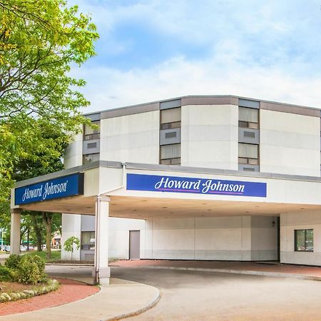 Howard Johnson By Wyndham Kitchener Conestoga Exterior foto